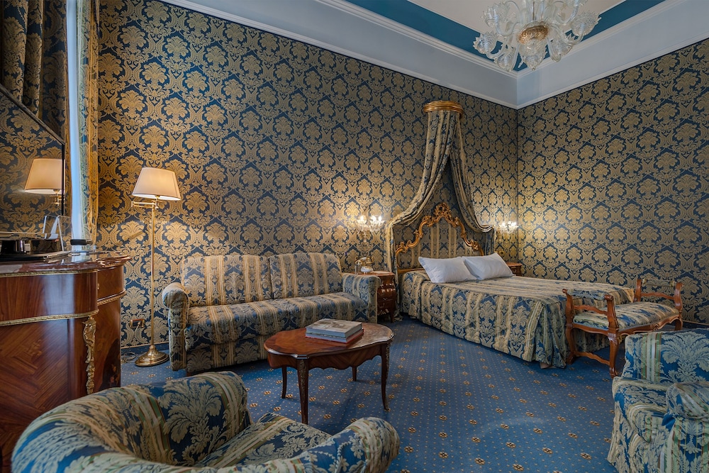 Hotel Al Ponte Antico 35/48