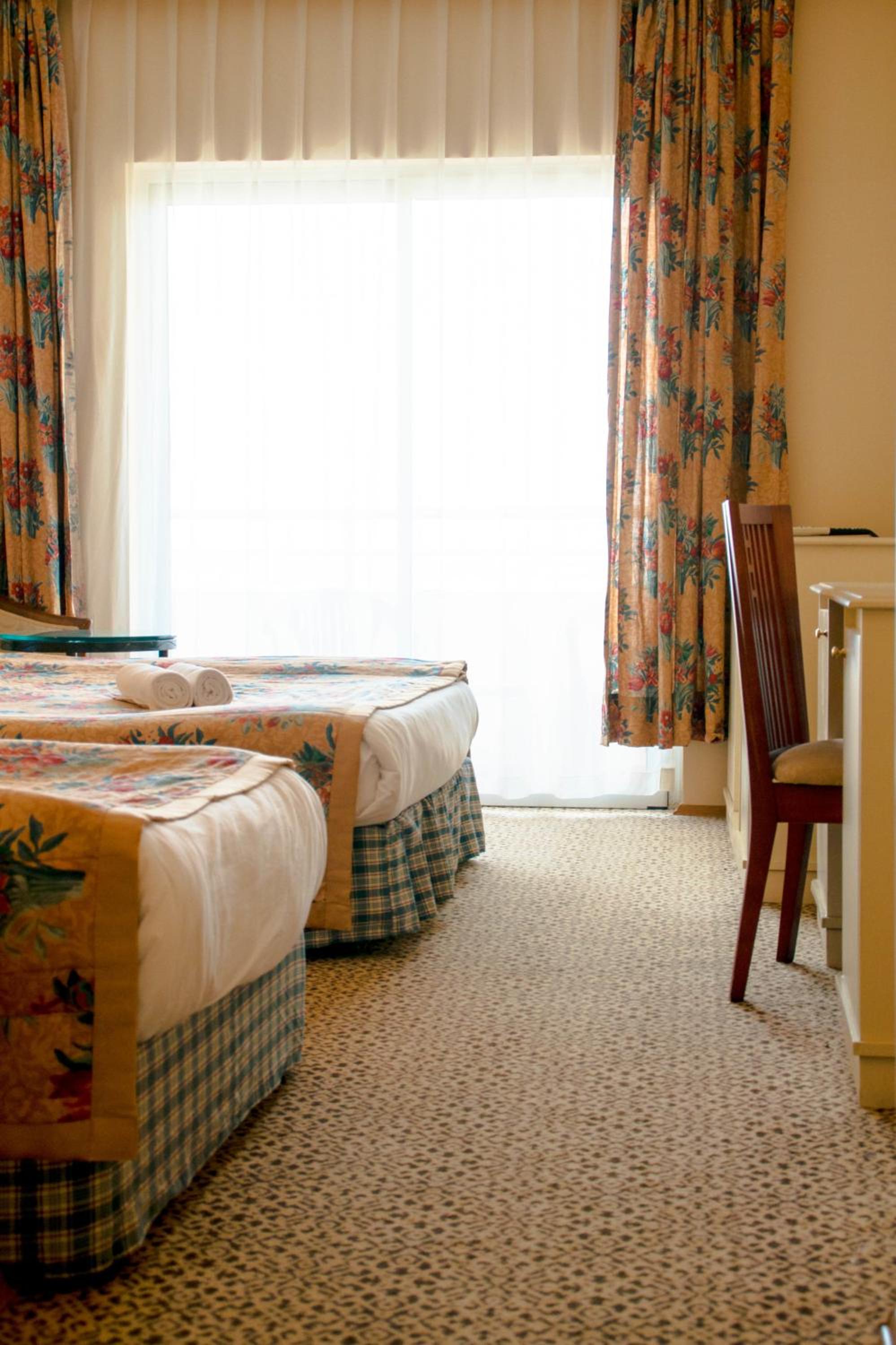 Room, Single