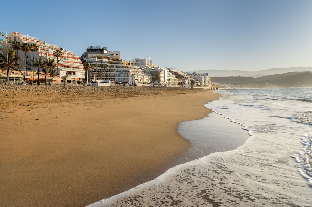 Colon Playa 69/74