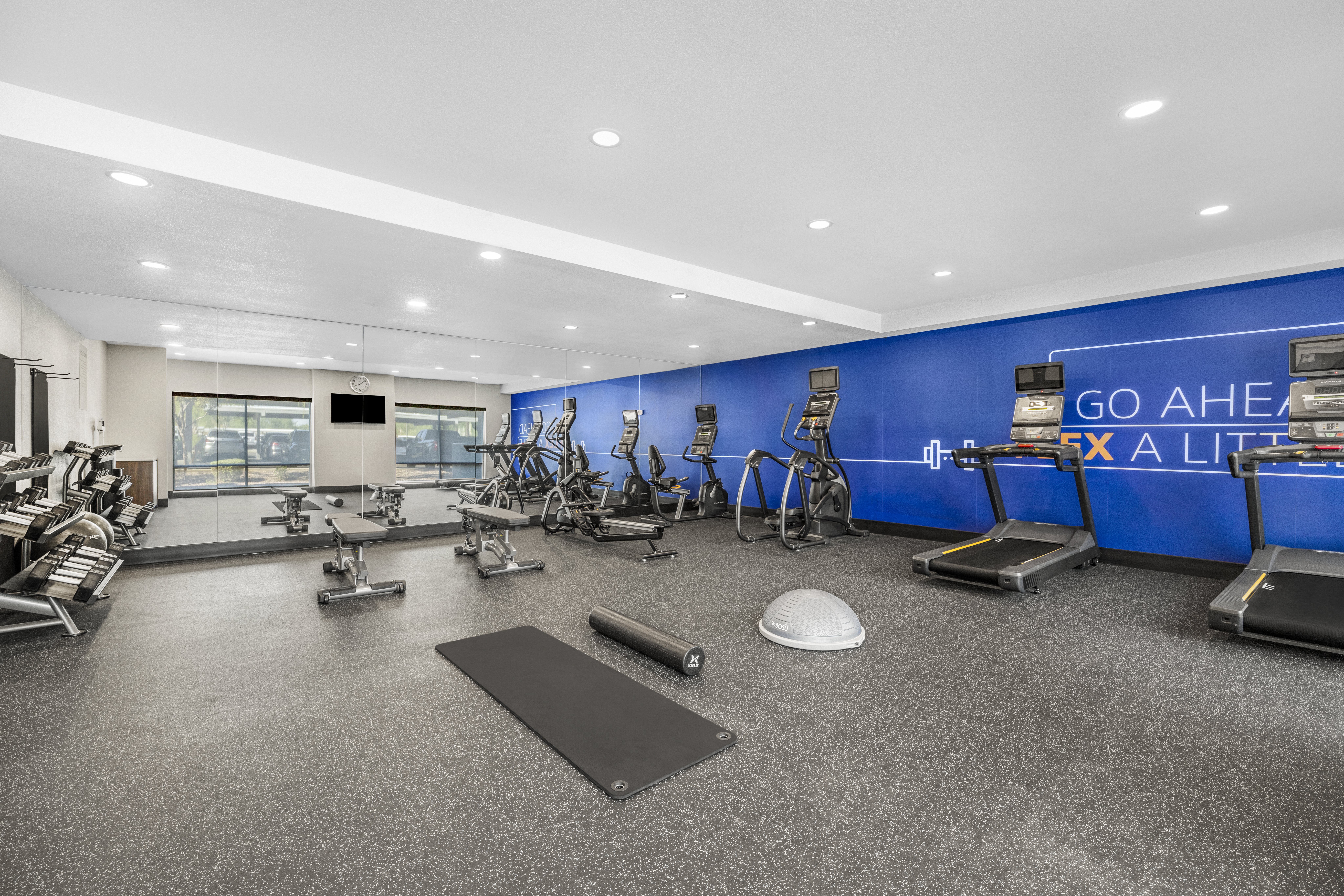 Holiday Inn Express & Suites - Phoenix West - Tolleson an IHG Hotel 19/50