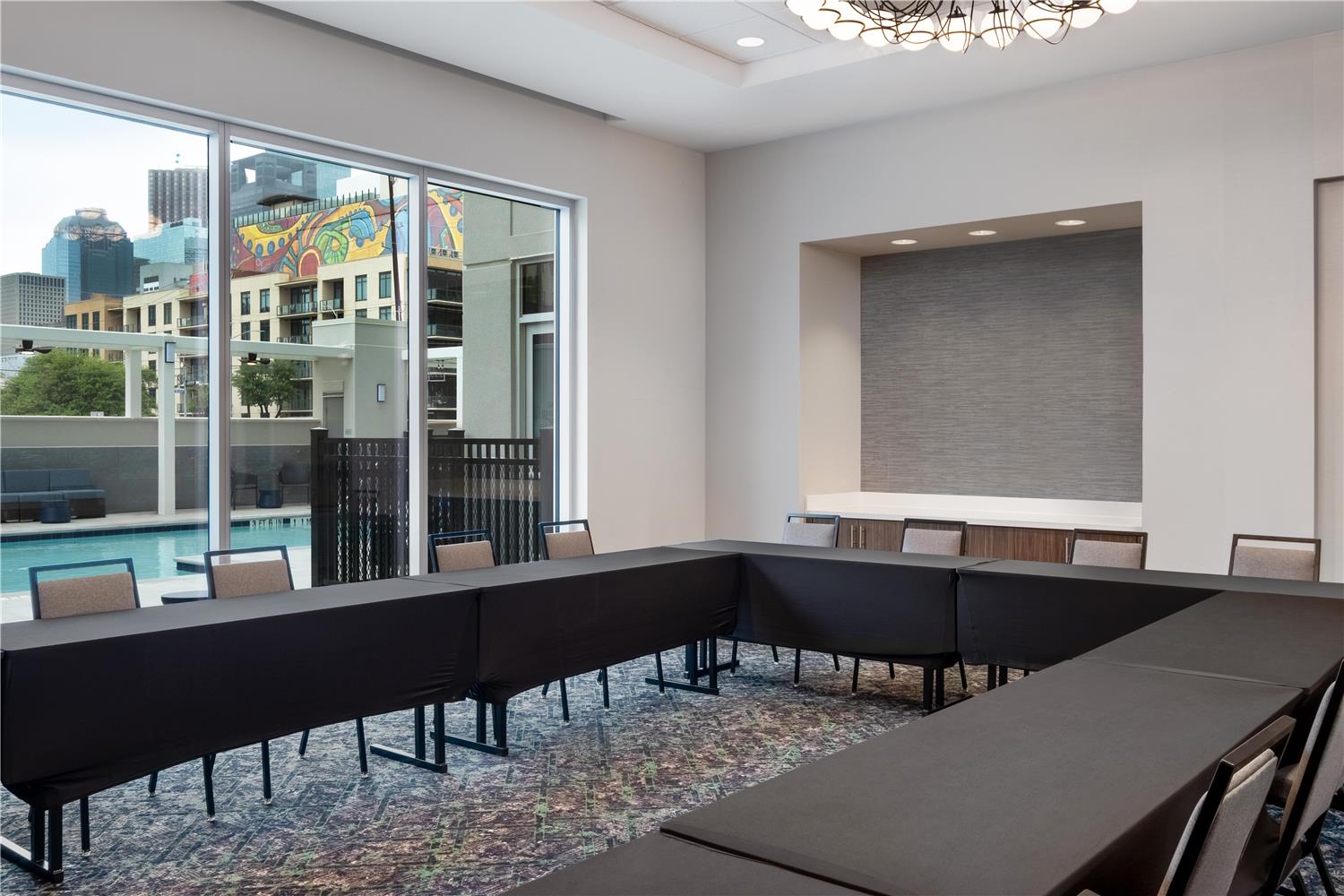 Home2 Suites by Hilton Houston Downtown Convention Center 21/24