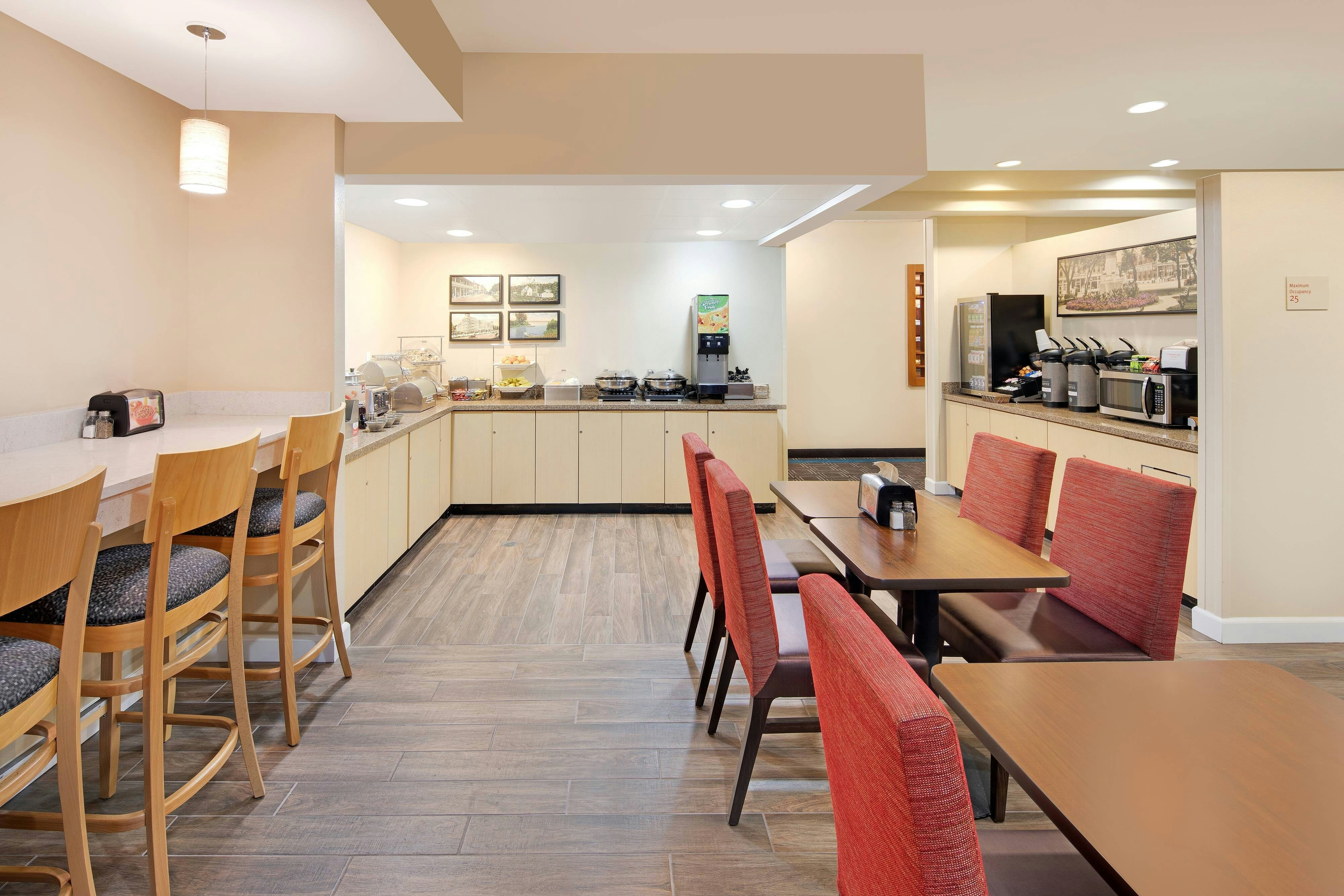 Towneplace Suites By Marriott Bentonville Rogers 33/44