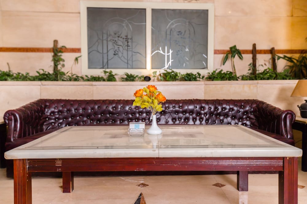 Aura Inn Hotel Cairo 61/62