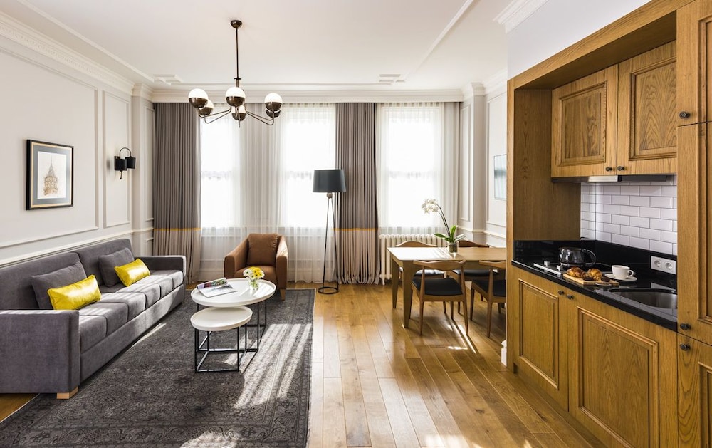 Nevv Bosphorus Hotel & Suites 51/68
