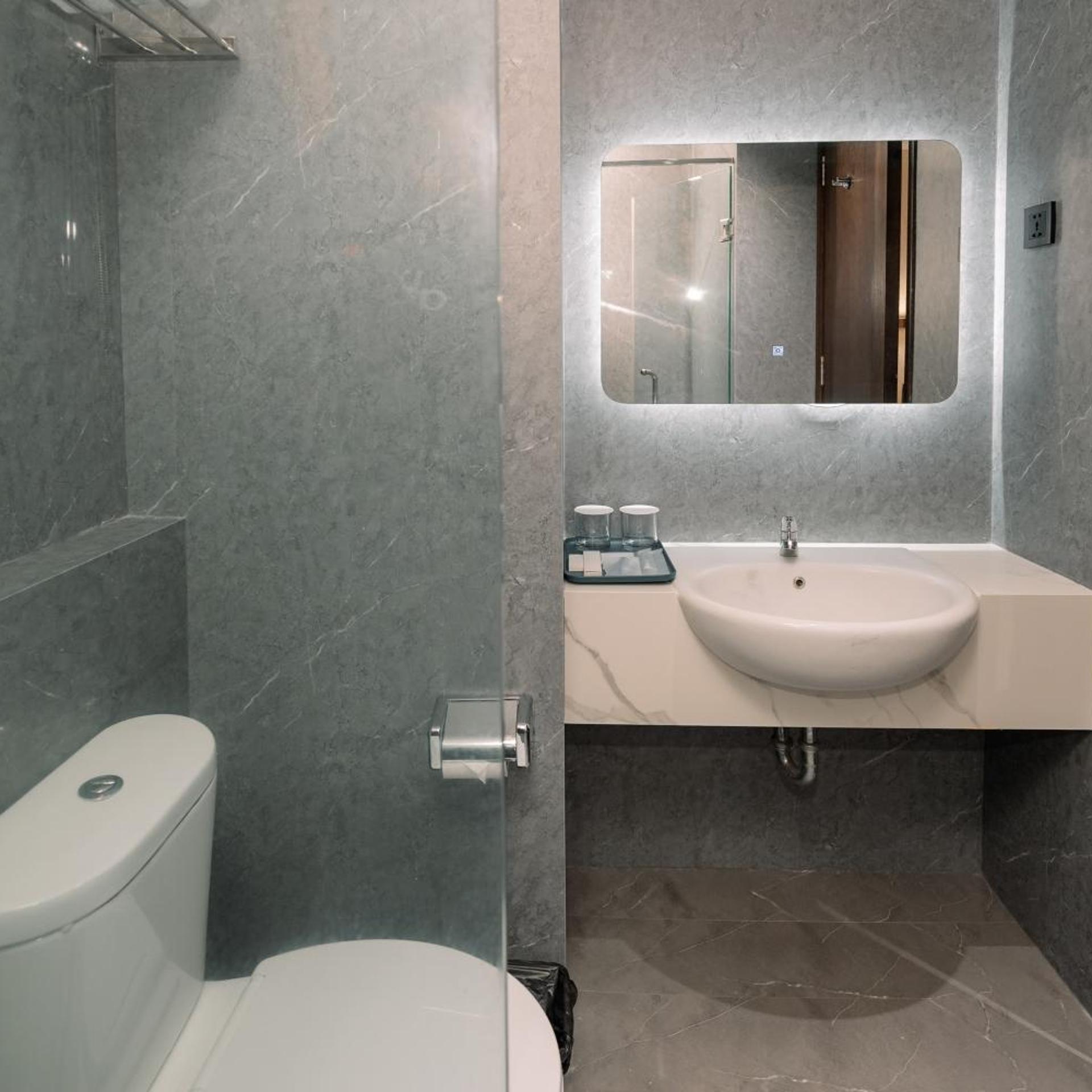 Smart, Deluxe، Shankee Sudirman 3/3