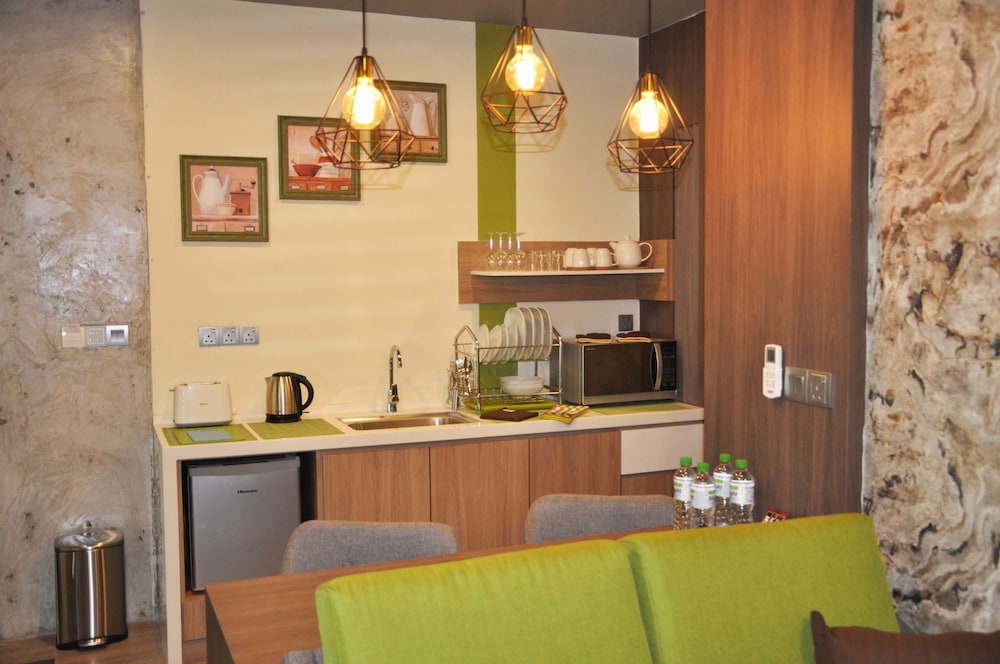 Valya Hotel 7/55