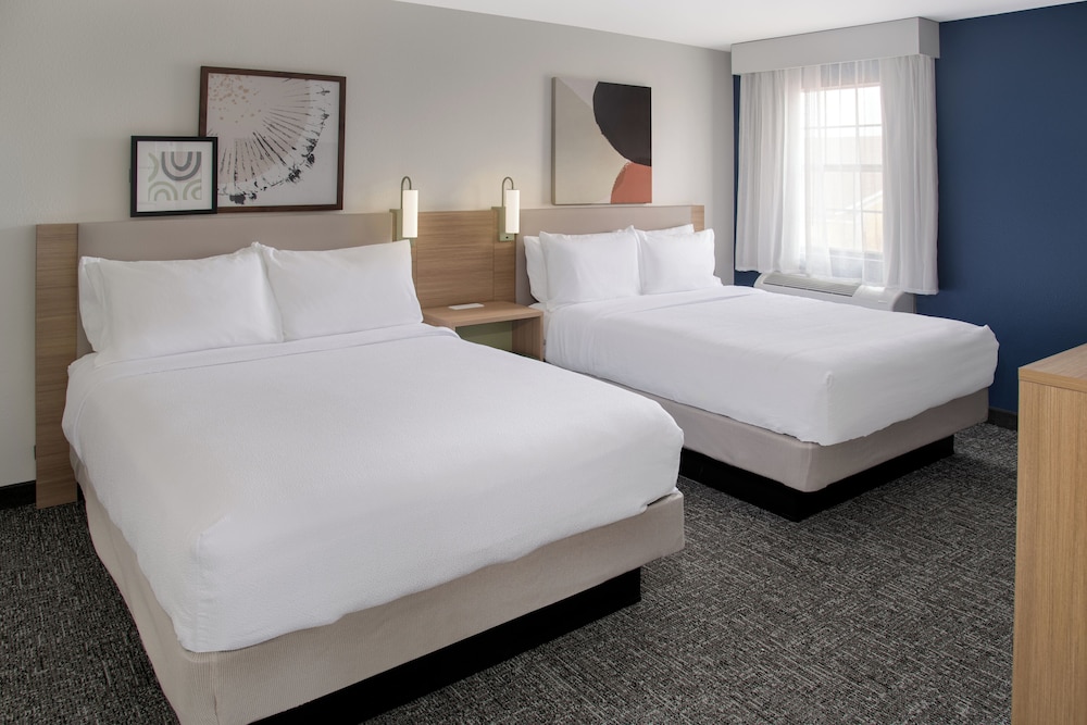 Suite, 2 Queen Beds, Sofa