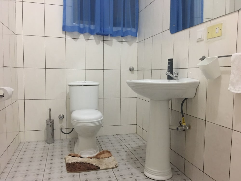 Asantewaa Premier Guesthouse 49/49