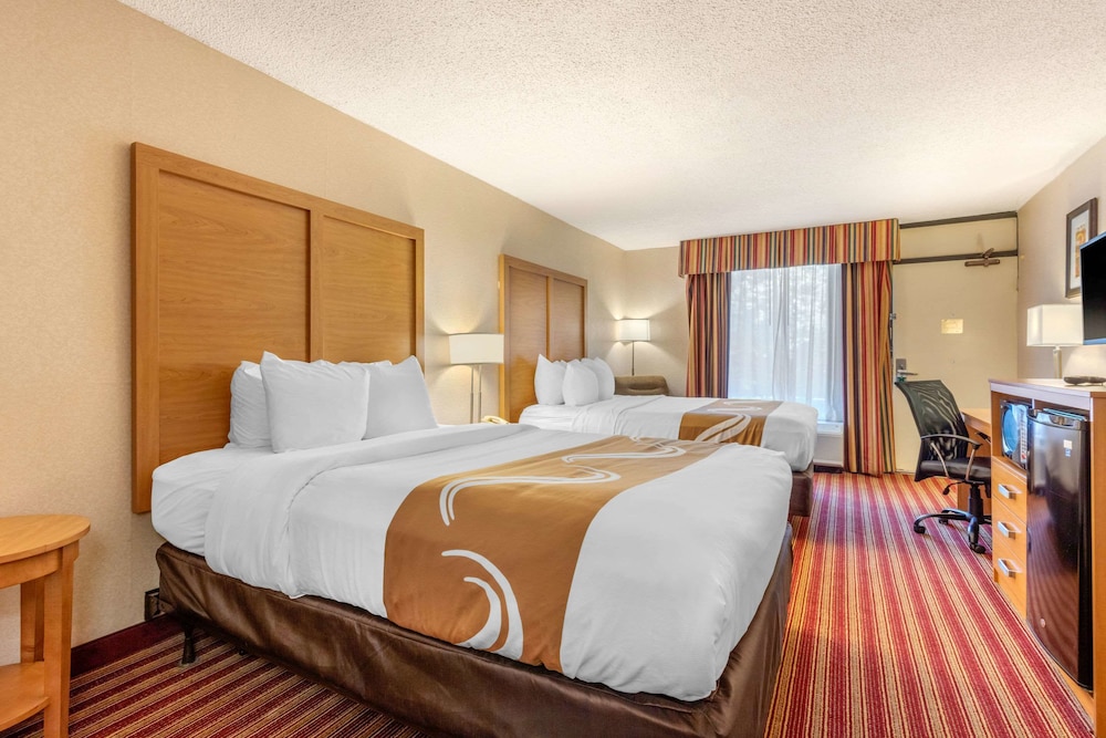 Quality Inn Exit 4 12/55
