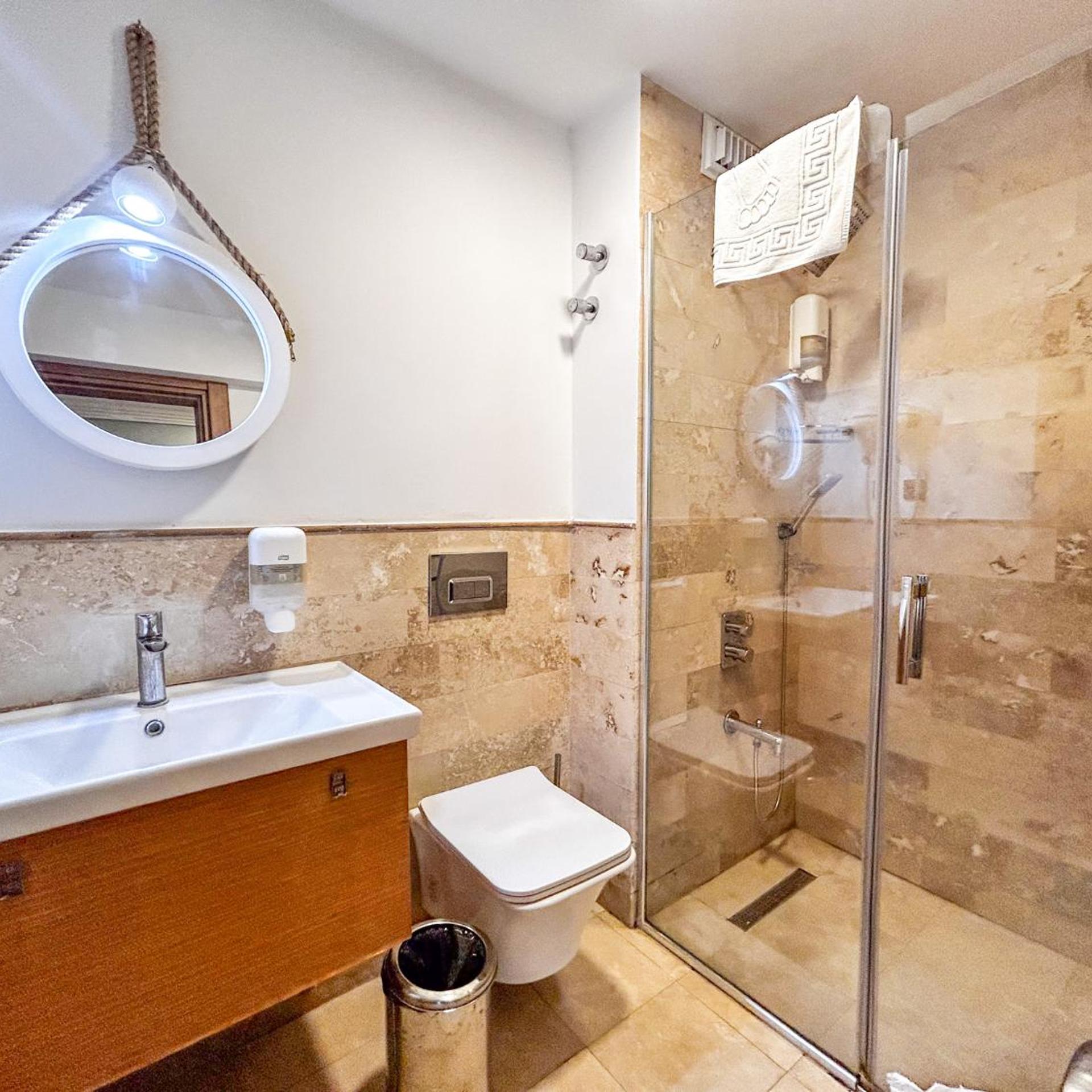 A.Emreli Suite Hotel 50/50