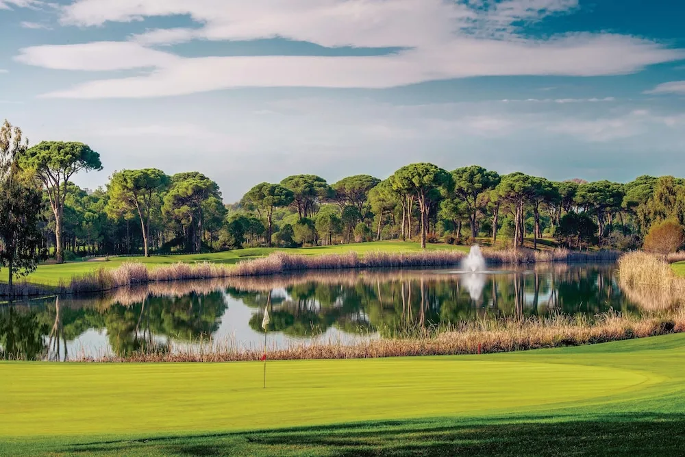 Cornelia Diamond Golf Resort and Spa 89/91