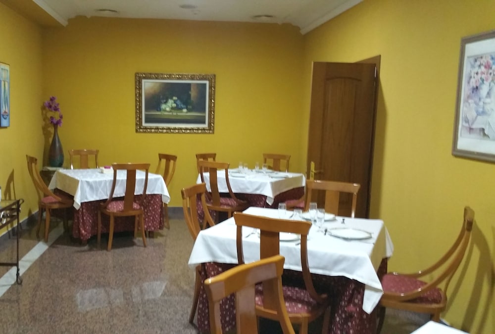 restaurant-cafeteria