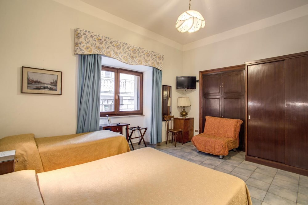 Hotel Primavera 46/64