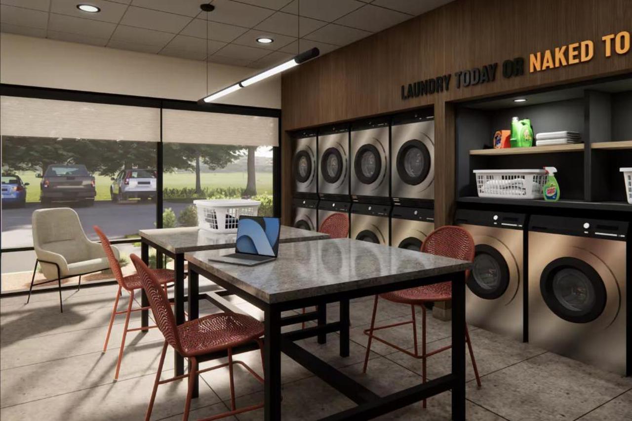 LivSmart Studios Hilton Pensacola I-10 North Davis Hwy 6/7
