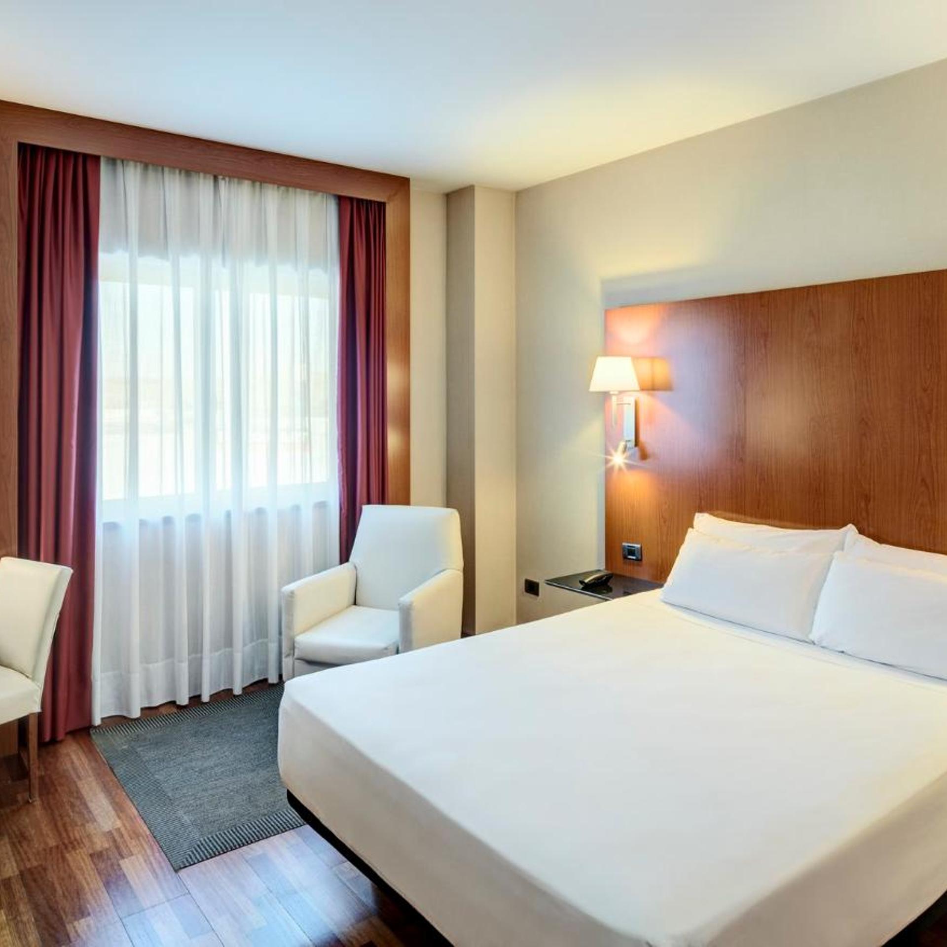 Room, Double Bed