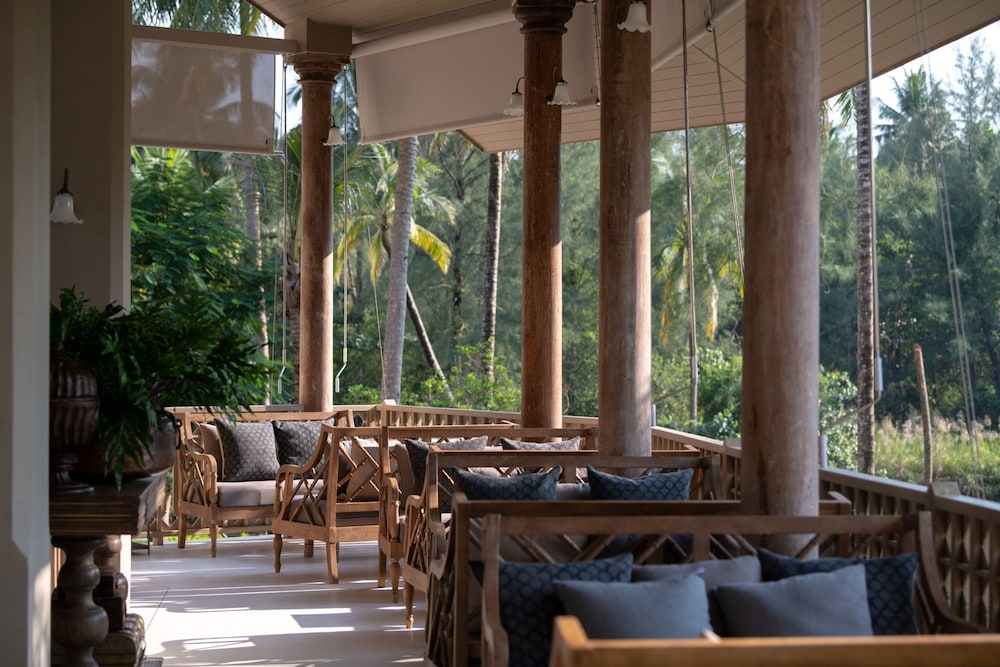 Devasom Khao Lak Beach Resort And Villas 29/33