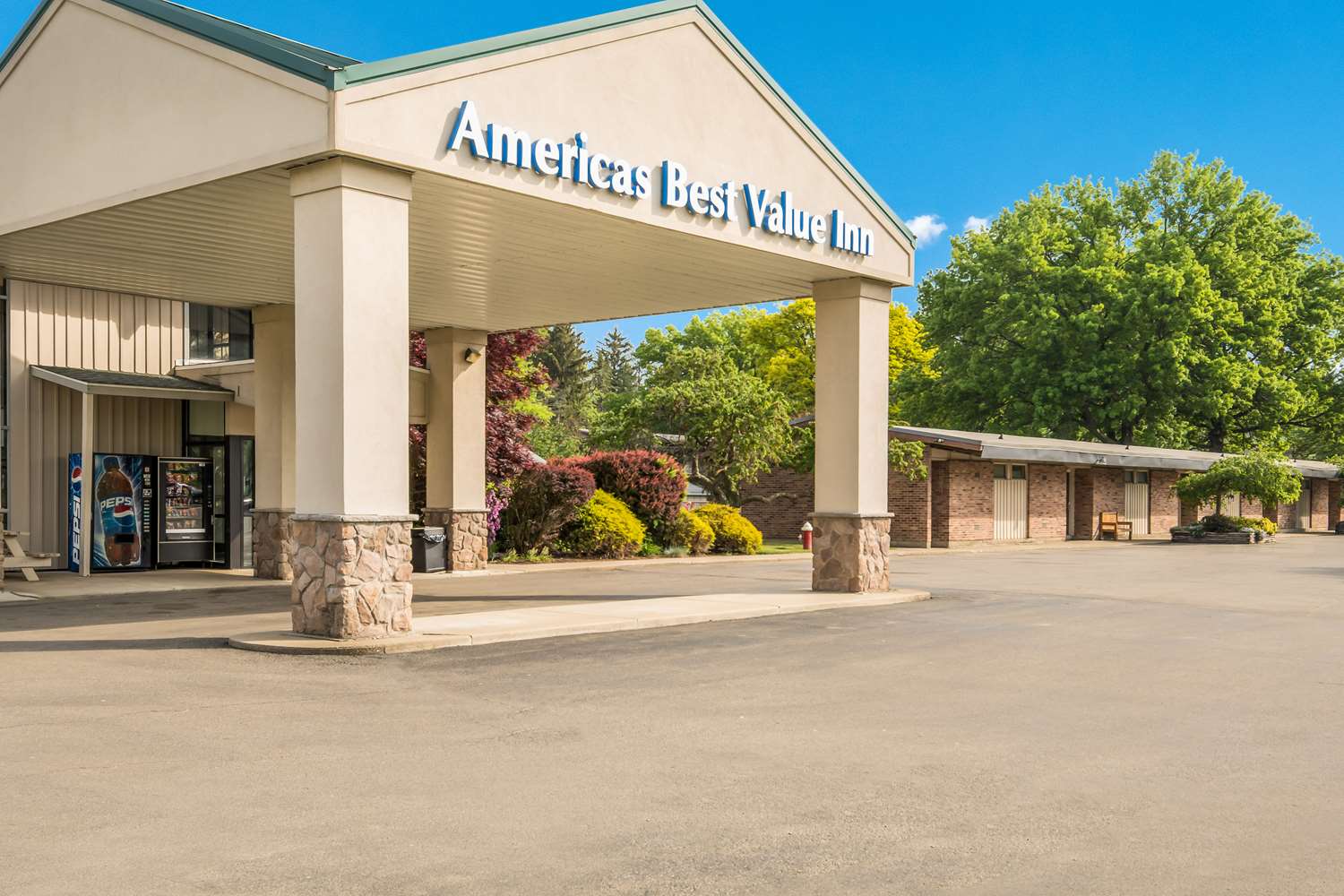 Americas Best Value Inn-Painted Post 7/11