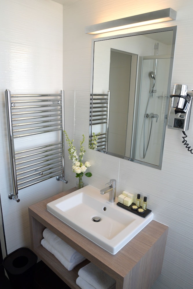 Hotel Saint Charles Paris 25/26