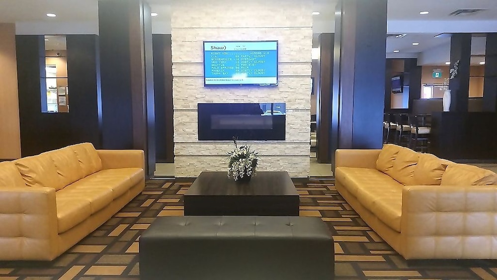 Days Inn & Suites By Wyndham Winnipeg Airport Manitoba 9/16