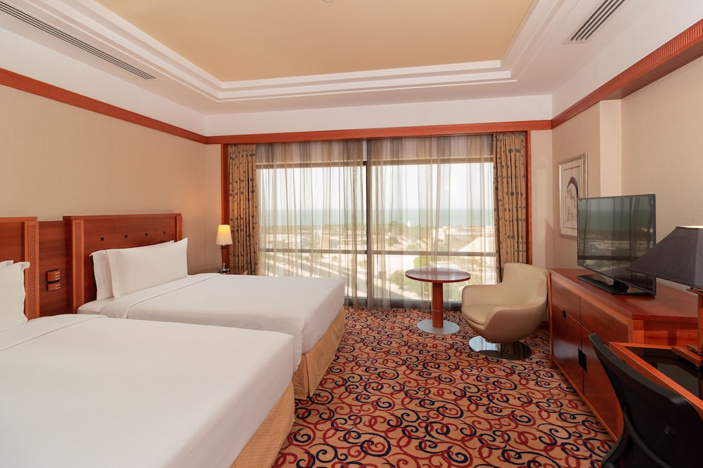 Holiday Inn Kuwait 23/79