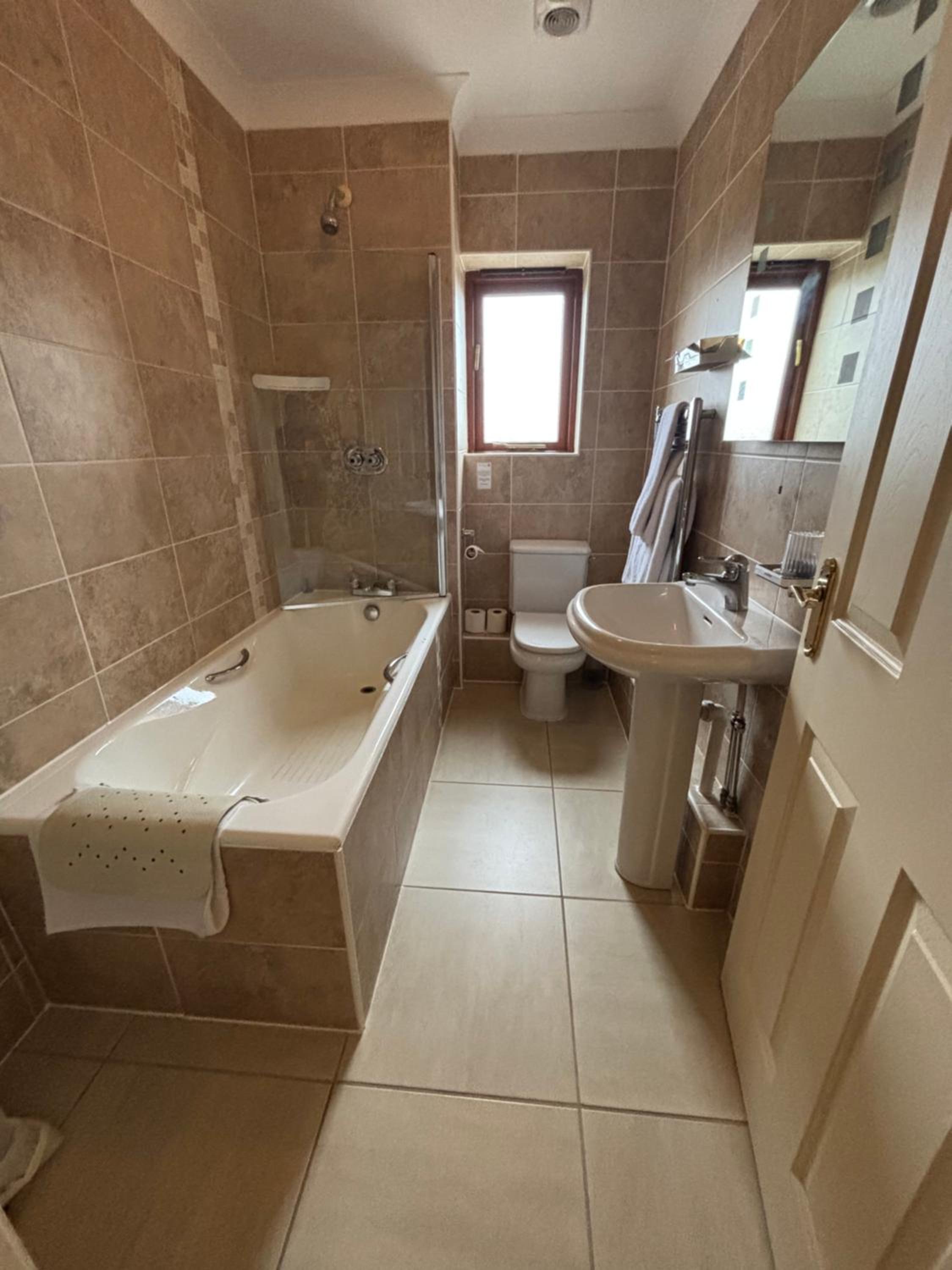 غرفة سوبيريور بسرير مزدوج بحوض استحمام، Albright Hussey Manor 4/4
