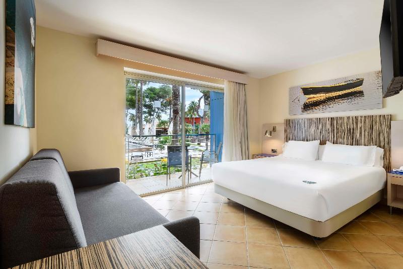 Deluxe, Twin Beds