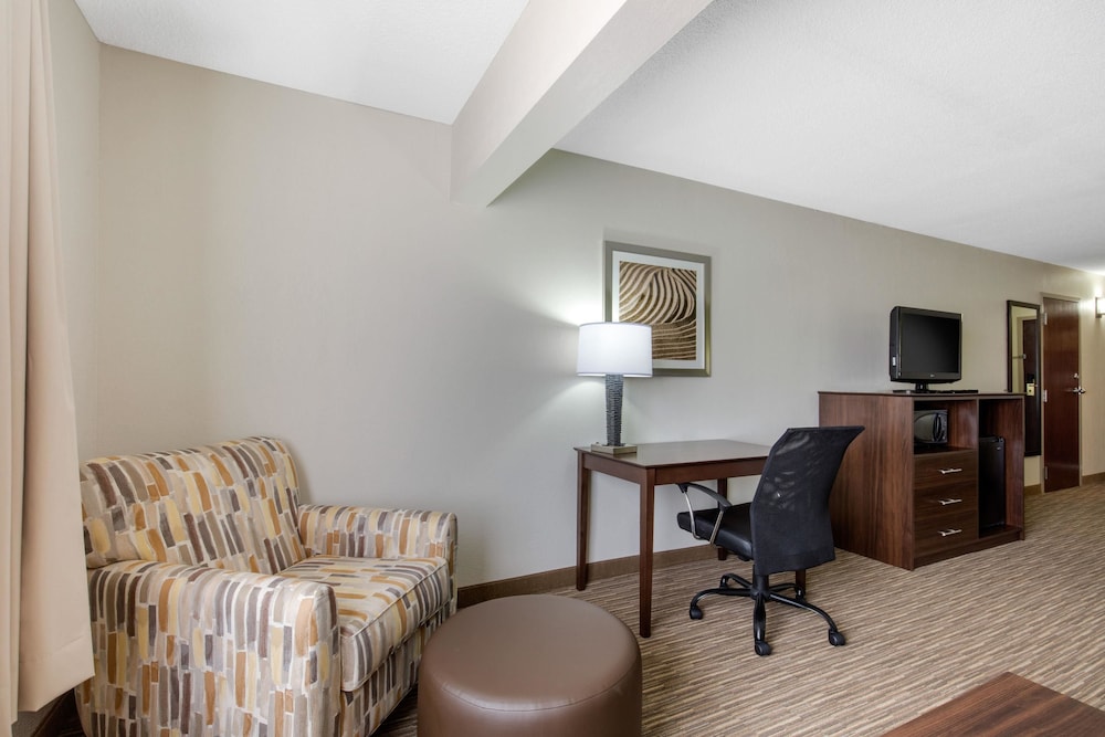 Quality Inn & Suites Mountain Home North 31/34