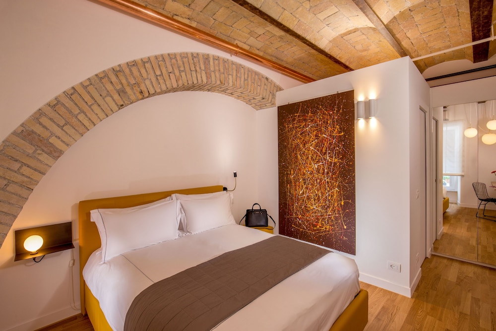 2 BEDROOMS, LUXURY, APARTMENT