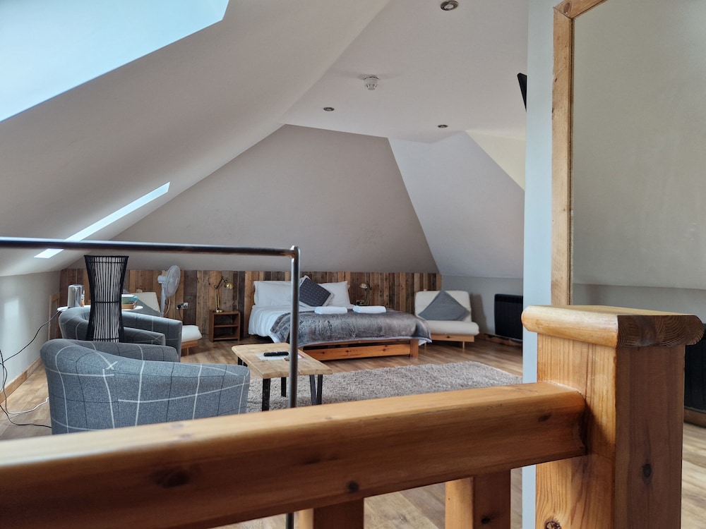 Worth House 50/66
