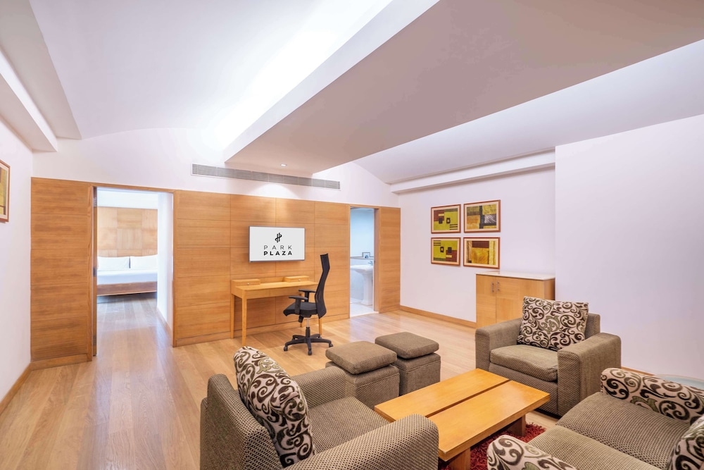 Park Plaza Chennai Omr 51/72