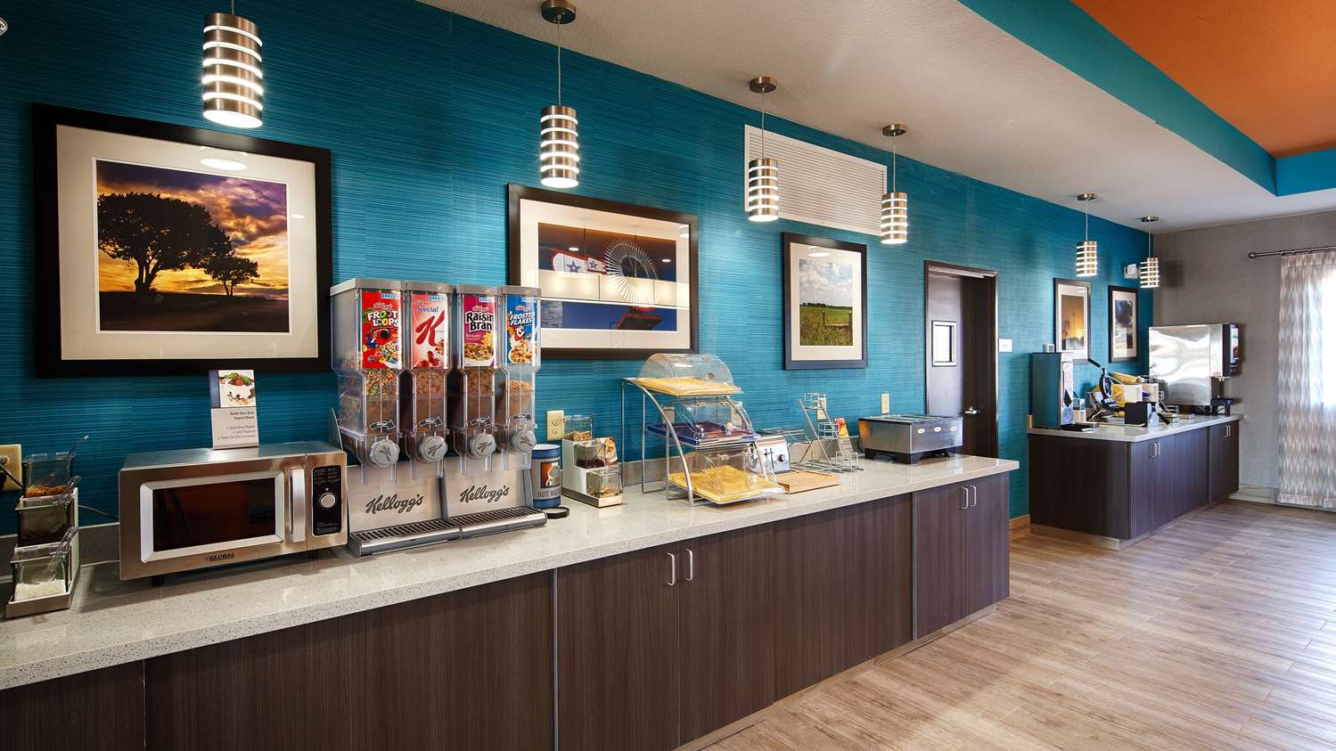 Best Western Plus Lonestar Inn and Suites 2/29