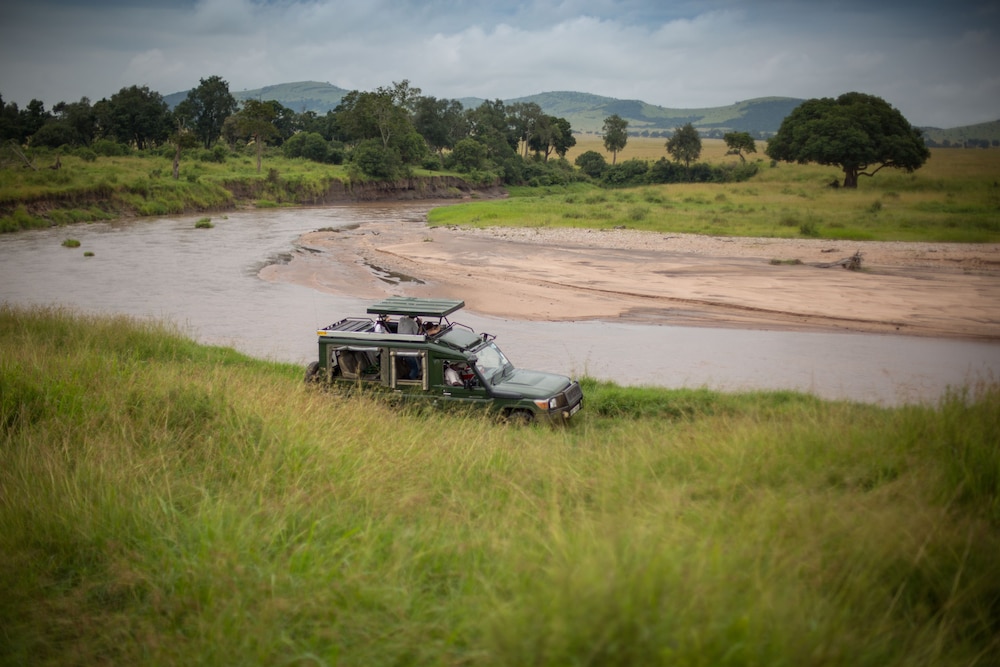 Sand River Masai Mara 34/43
