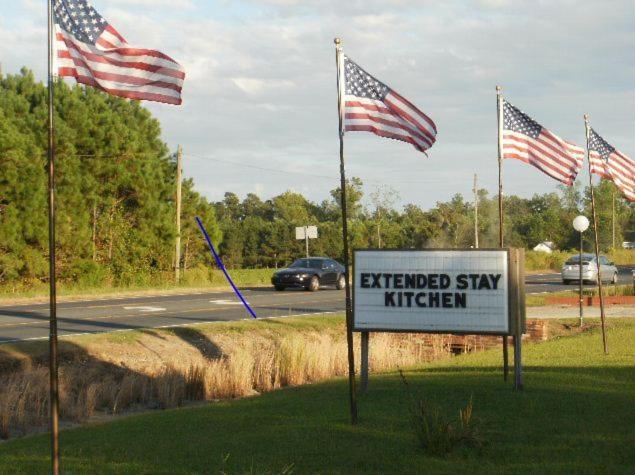 Rodeway Inn Whiteville, NC 16/17