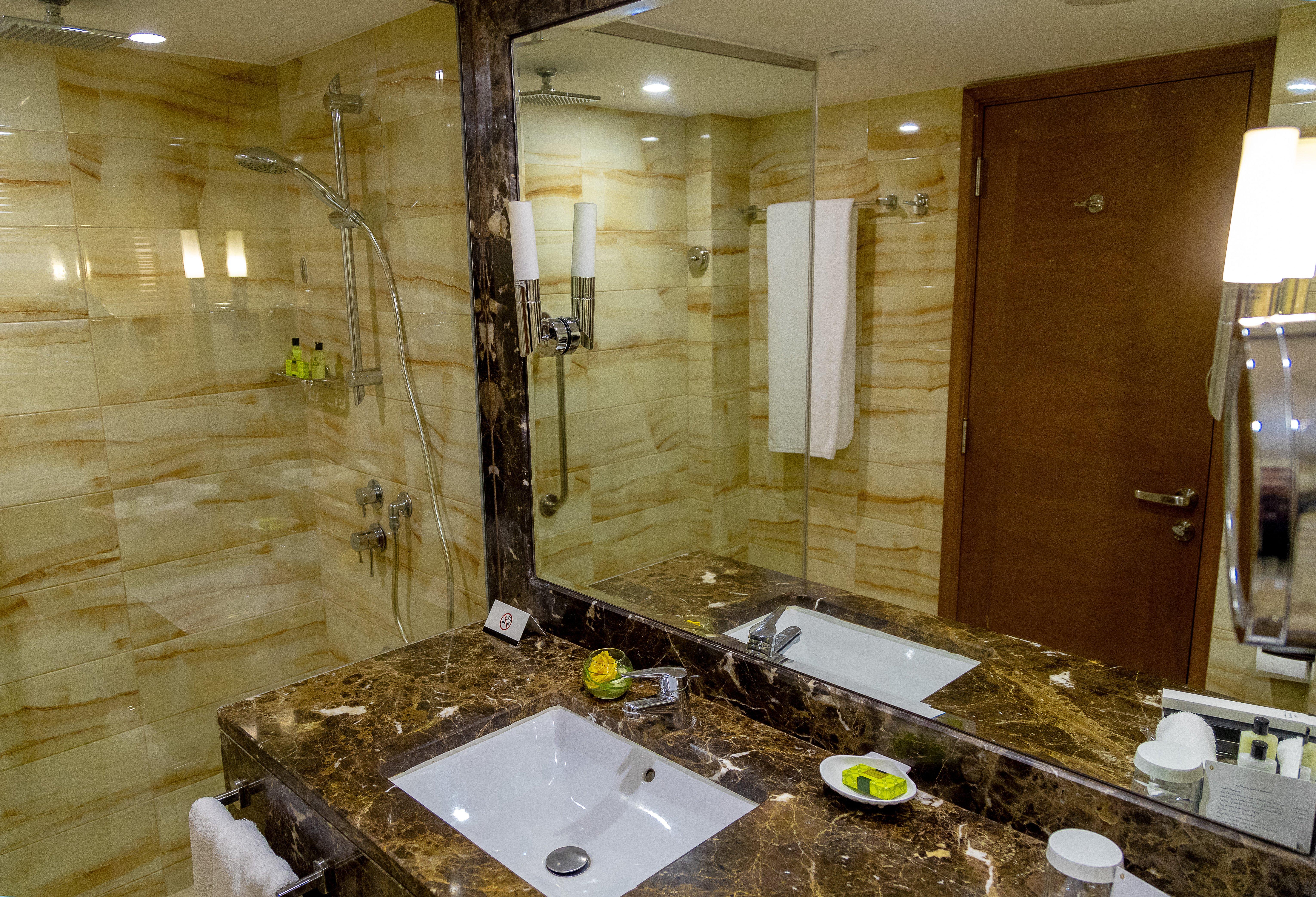 غرفة قياسية بسريرين منفصلين، فندق انتركونتيننتال بالجبيل(Intercontinental Al Jubail) 5/5