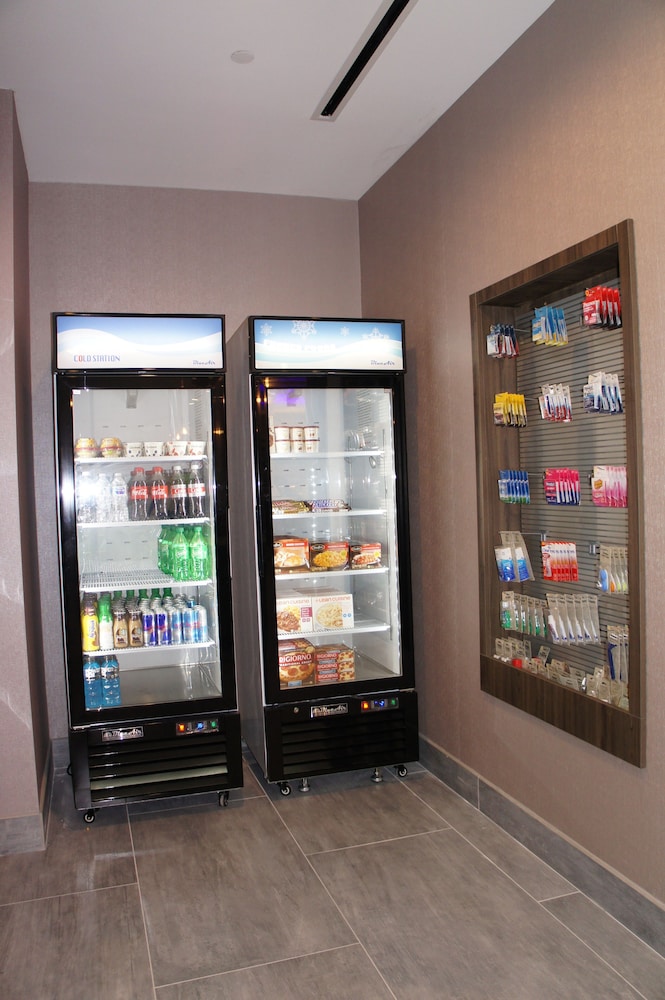 La Quinta Inn & Suites by Wyndham Texas City I 45 38/59