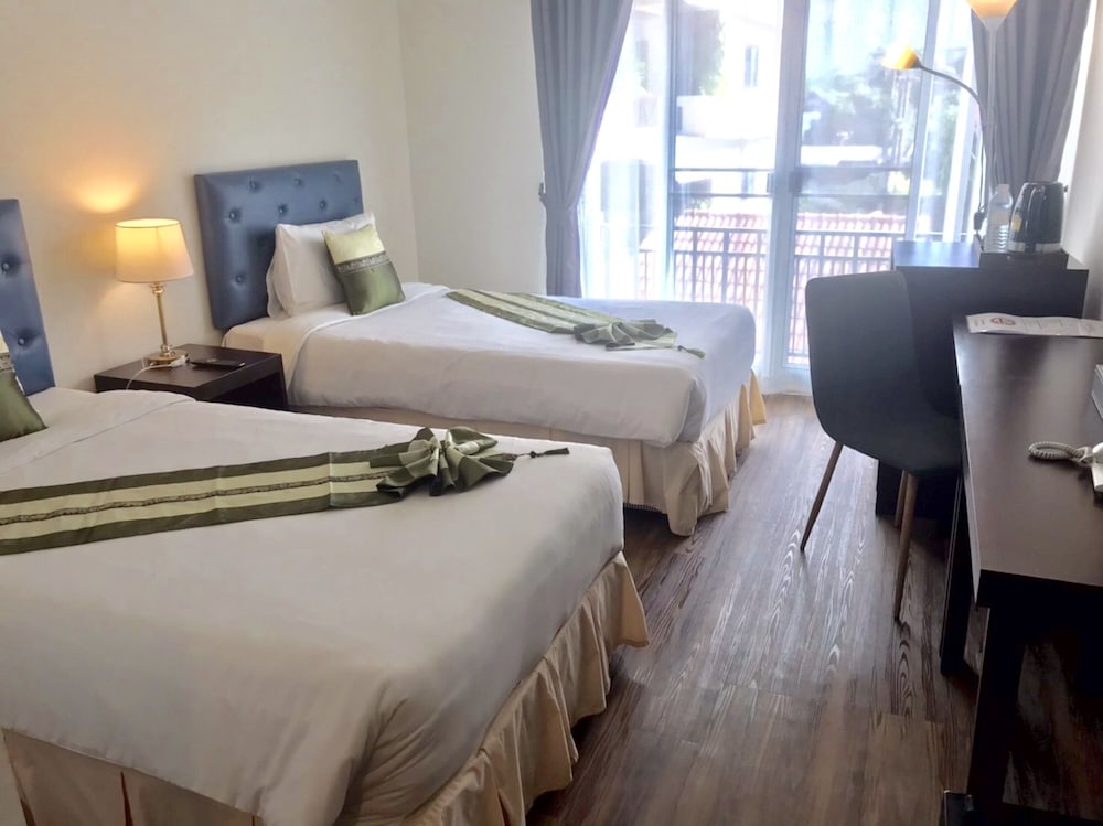 RATANA HOTEL CHIANG MAI 21/49