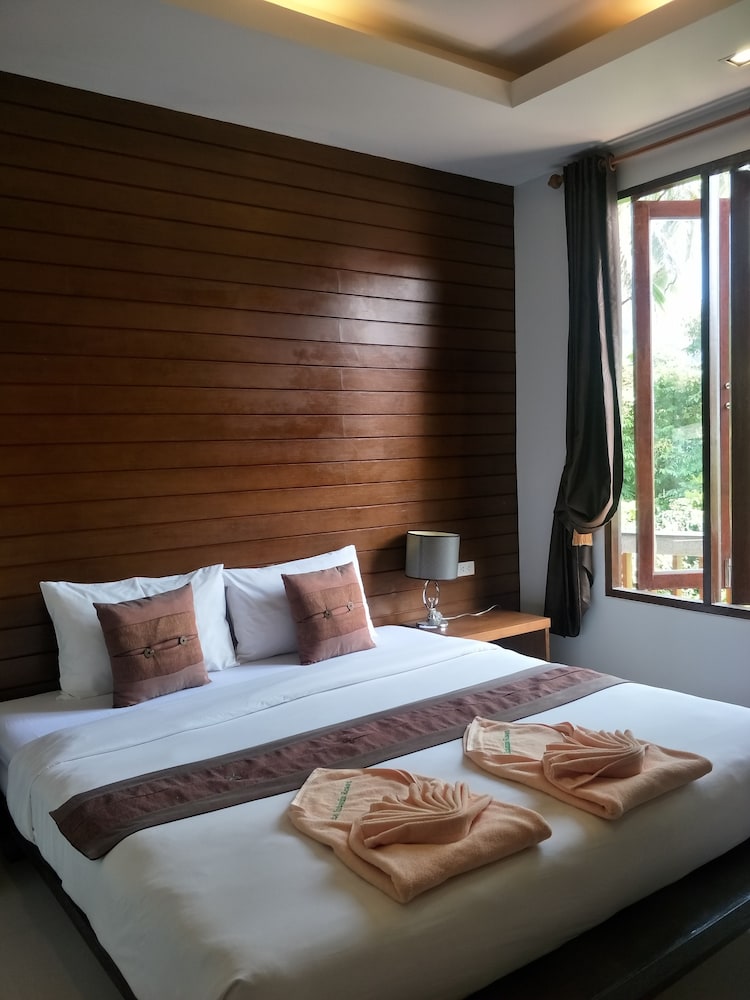2 BEDROOMS, FAMILY SUITE