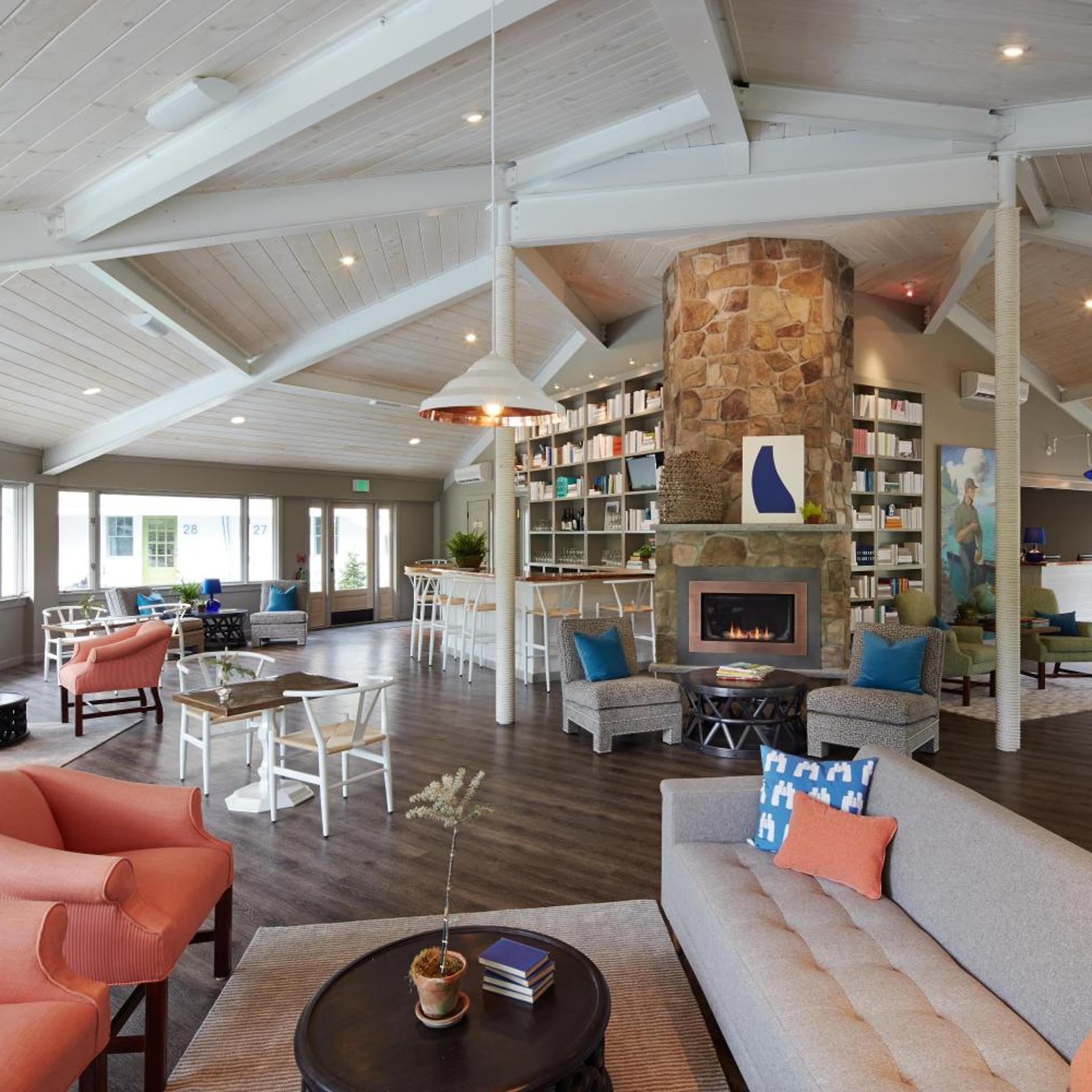 Village Cove Inn 34/51