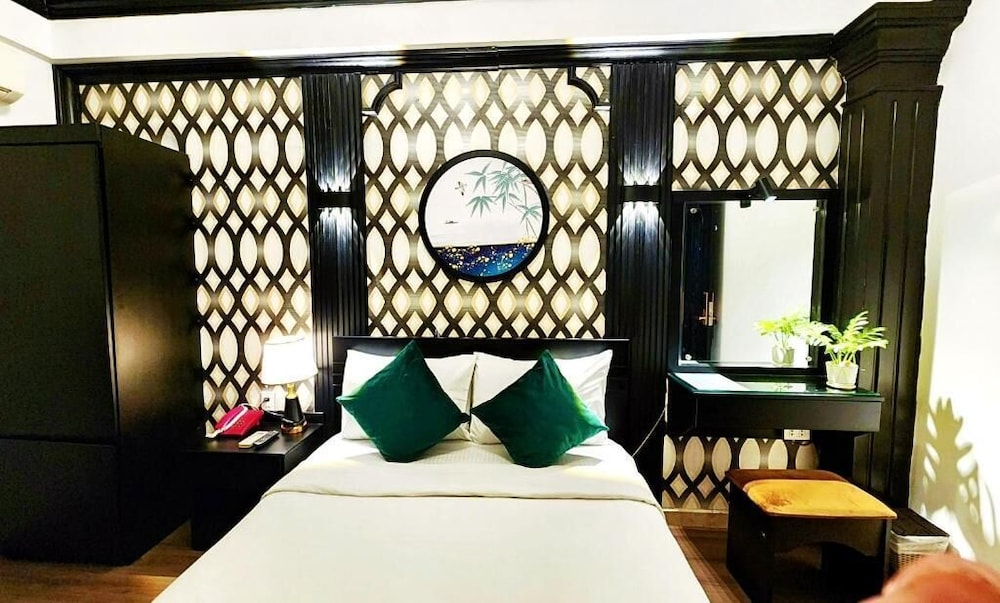 City View Hotel (ex.Hoang Lien Hotel) 42/49