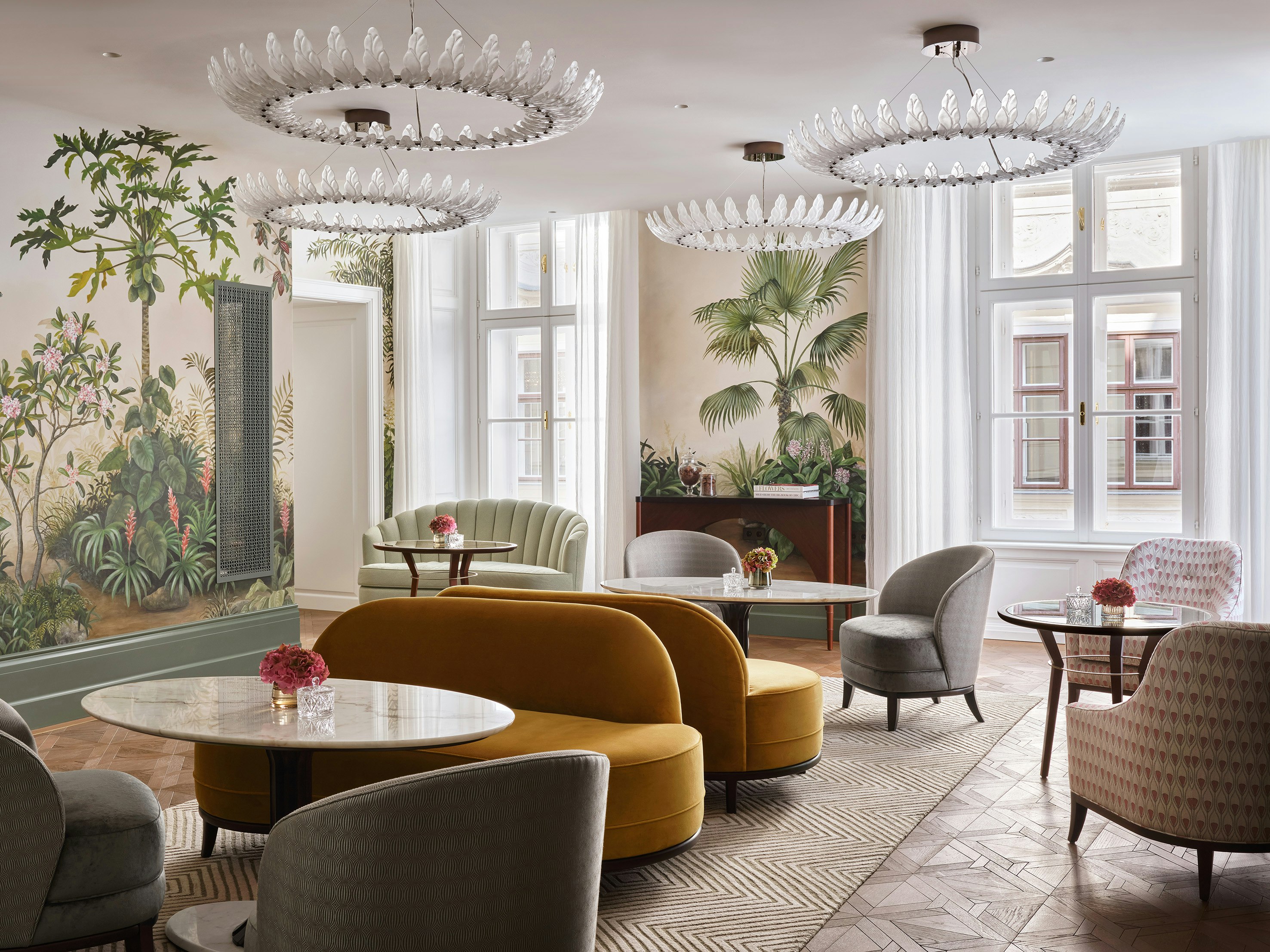 Rosewood Vienna 22/50