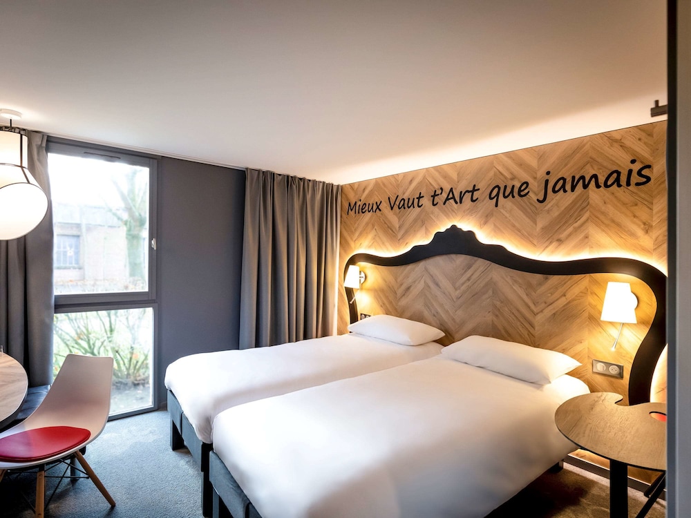 Ibis Styles Douai Gayant Expo Train Station 11/71