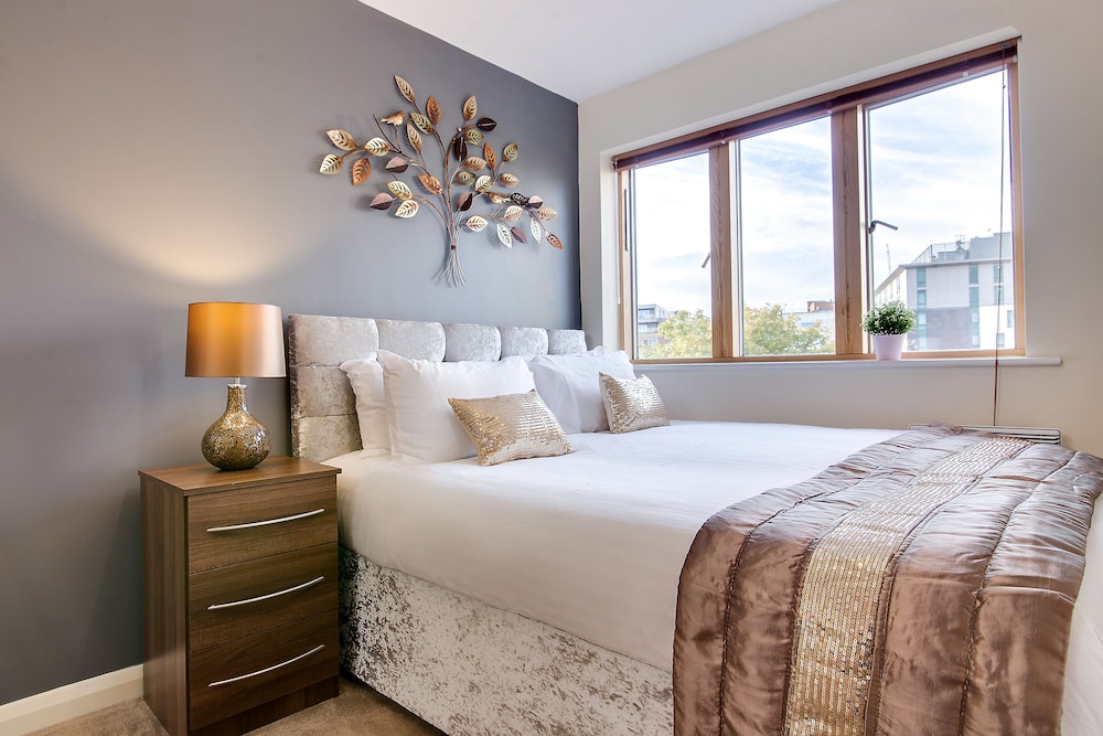 Mica Point City Centre Apartment 15/50