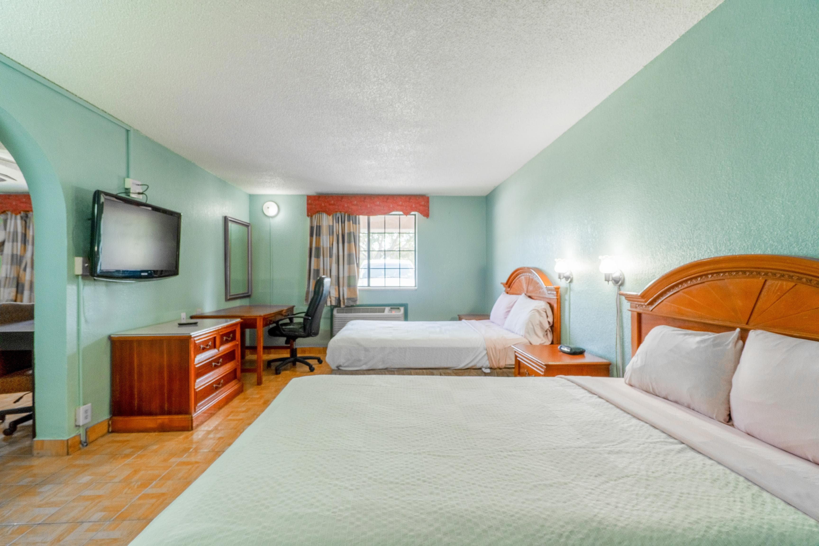 Lone Star Inn & Suites Harlingen TX 29/60