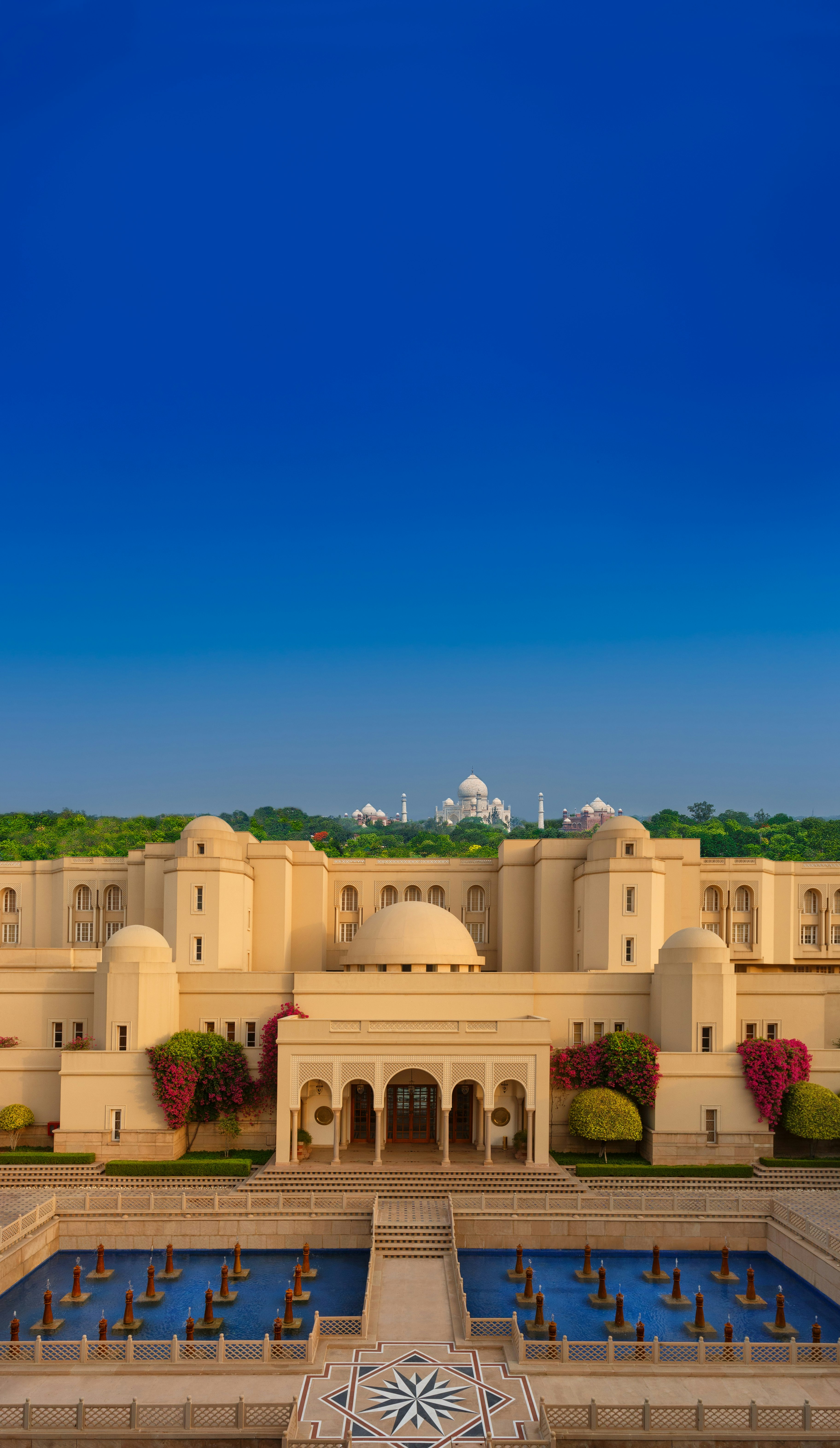 Oberoi Amarvilas 63/73