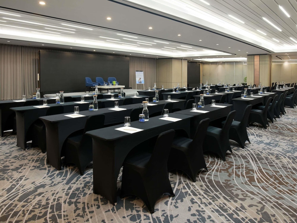 Novotel Samator Surabaya Timur 58/70