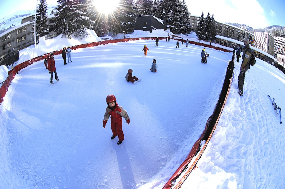 HOTEL CLUB MMV LE FLAINE 33/66