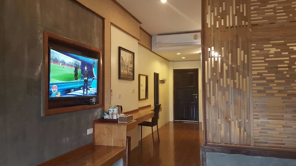 Baan Alisa Bed And Breakfast 9/50