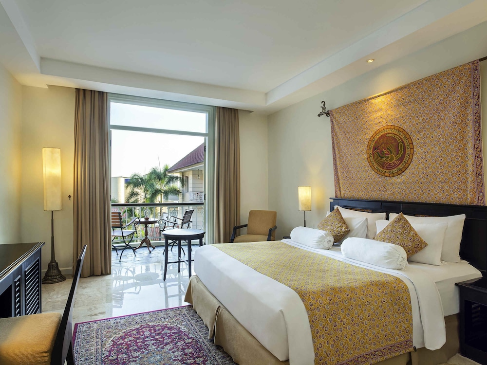 The Phoenix Hotel Yogyakarta - Handwritten Collection 25/61