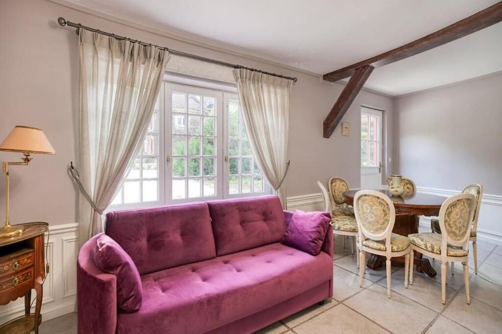 Le Petit Chateau de Barbizon au Bois du Mee 38/61