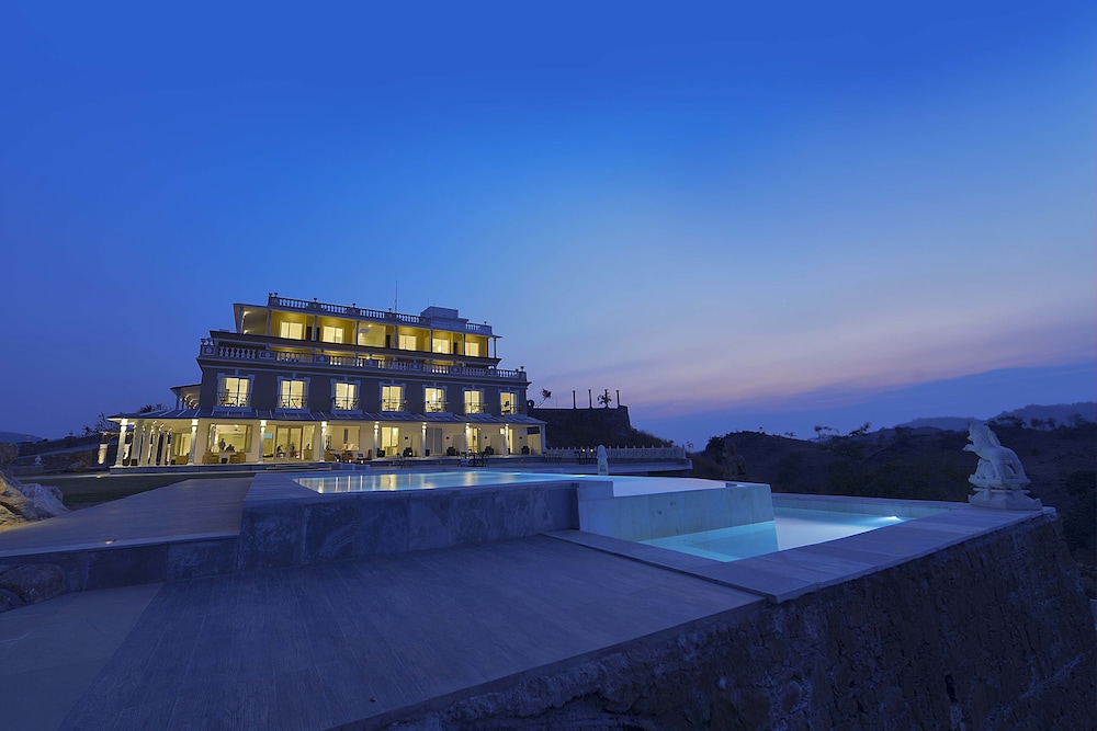 Fateh Safari Lodge 6/50